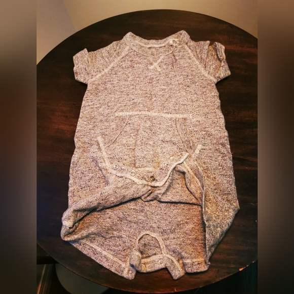 Baby Gap 12-18 months - Picture 3 of 4